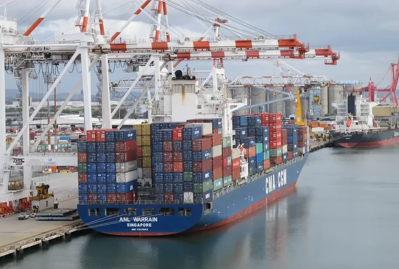 NAVIOS VERDE Container Ship IMO 9324863 photo 9