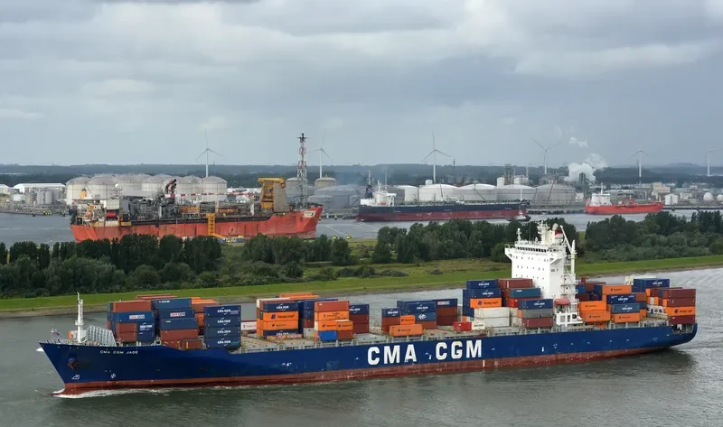 NAVIOS INDIGO Container Ship IMO 9324875 photo 5