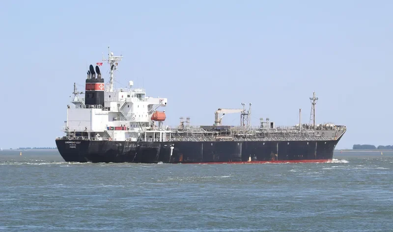 CHEMROAD LILY Tanker IMO 9325855 photo 6