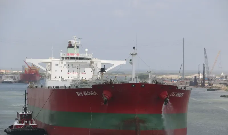 CARO Tanker IMO 9326718 photo 4