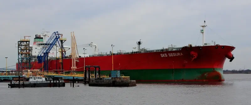 CARO Tanker IMO 9326718 photo 6