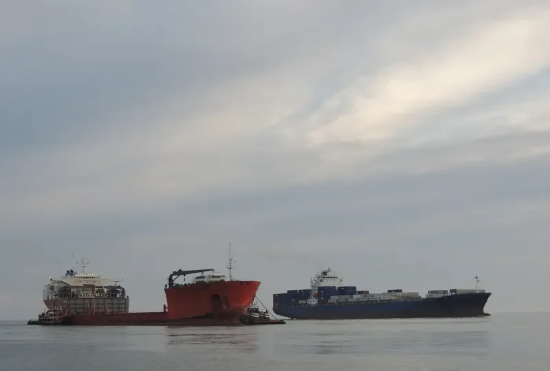 REN JIAN 10 Container Ship IMO 9326744 photo 8
