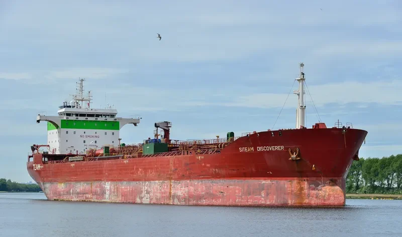 TORM DISCOVERER Tanker IMO 9326938 photo 4