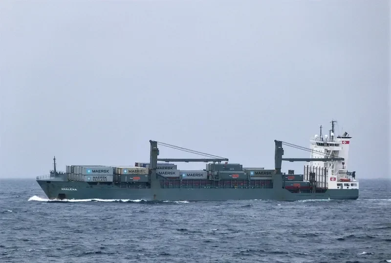 NCL AVEROY Container Ship IMO 9326990 photo 6
