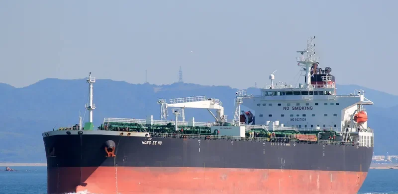 HONG ZE HU Tanker IMO 9327009 photo 4