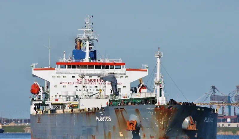 PLOUTOS Tanker IMO 9327023 photo 2