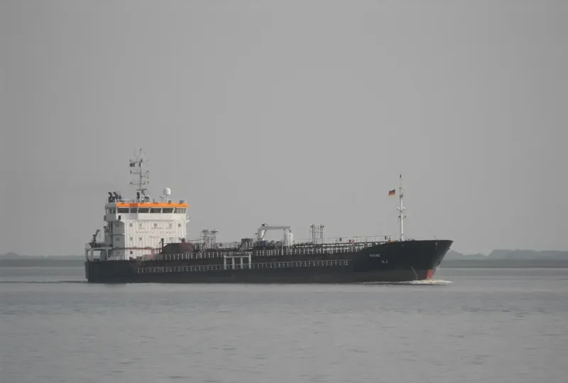 ATLANTIC SUN Tanker IMO 9327164 photo 7
