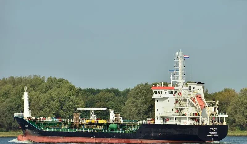 TROY Tanker IMO 9327205 photo 8