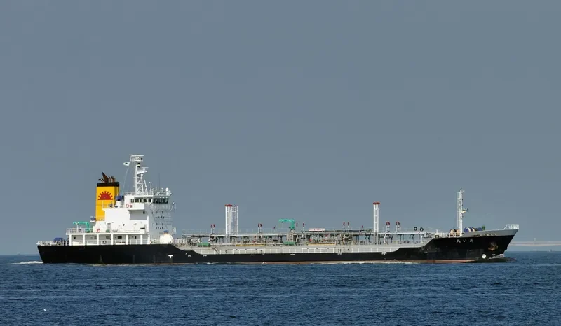 AI MARU Tanker IMO 9327762 photo 4