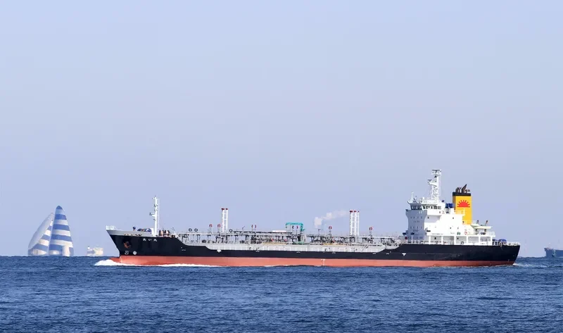 AI MARU Tanker IMO 9327762 photo 8