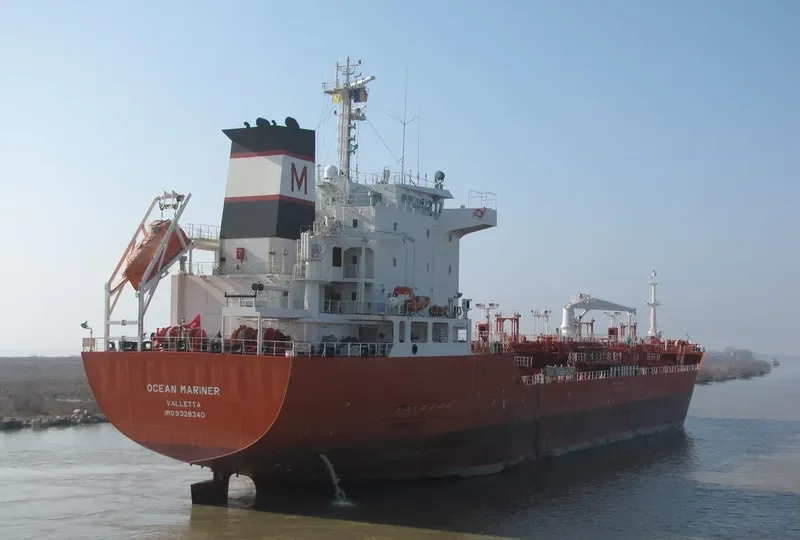 OCEAN MARINER Tanker IMO 9328340 photo 4