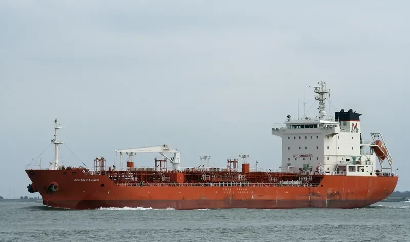 OCEAN MARINER Tanker IMO 9328340 photo 8