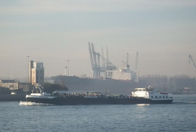 VANORA Tanker IMO 9328766 photo 8