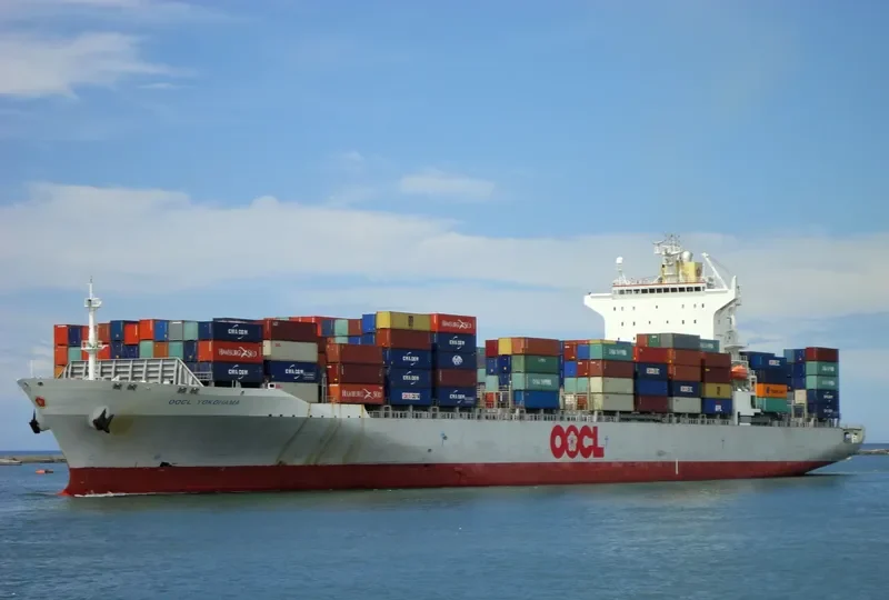 OOCL YOKOHAMA Container Ship IMO 9329538 photo 9