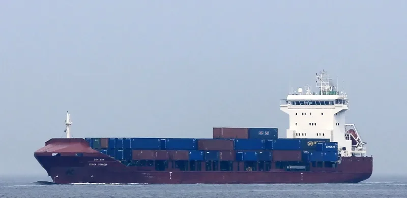 OSAKA VOYAGER Container Ship IMO 9329576
