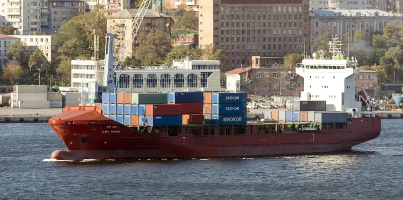 OSAKA VOYAGER Container Ship IMO 9329576 photo 3