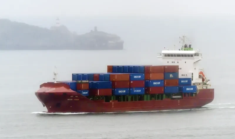 HAKATA VOYAGER Container Ship IMO 9329588 photo 4