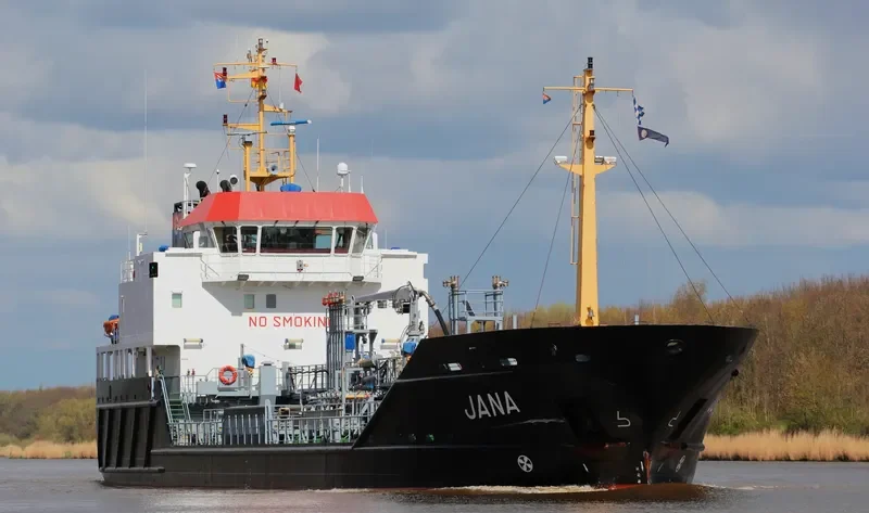 JANA Tanker IMO 9330185 photo 6
