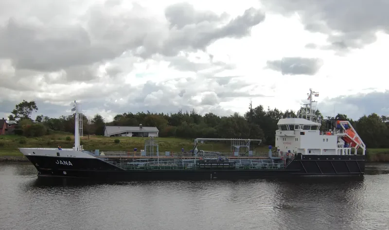 JANA Tanker IMO 9330185 photo 8