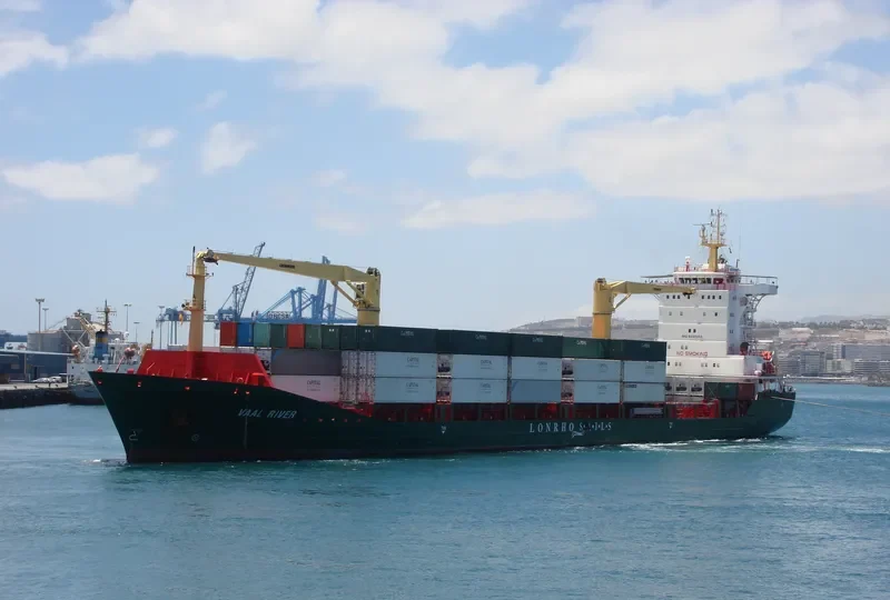 VEGA KAPPA Container Ship IMO 9330252 photo 2