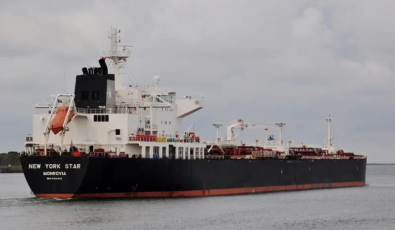 AMALIA Tanker IMO 9330355 photo 5