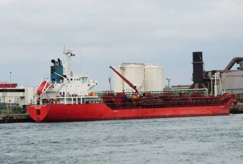 CHEMICAL VOYAGER Tanker IMO 9330379 photo 3