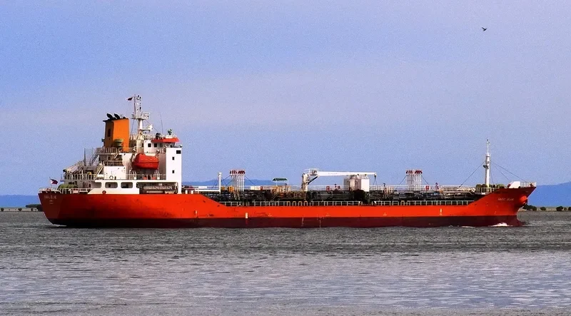 SAMAL ISLAND Tanker IMO 9330446 photo 2