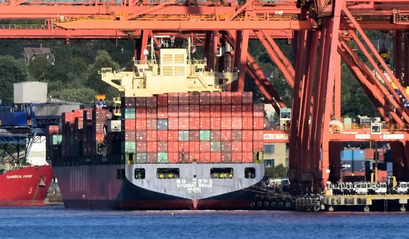 HYUNDAI GRACE Container Ship IMO 9330721 photo 5