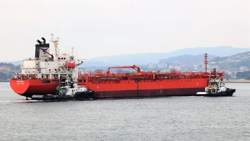 MID EAGLE Tanker IMO 9330795 photo 3