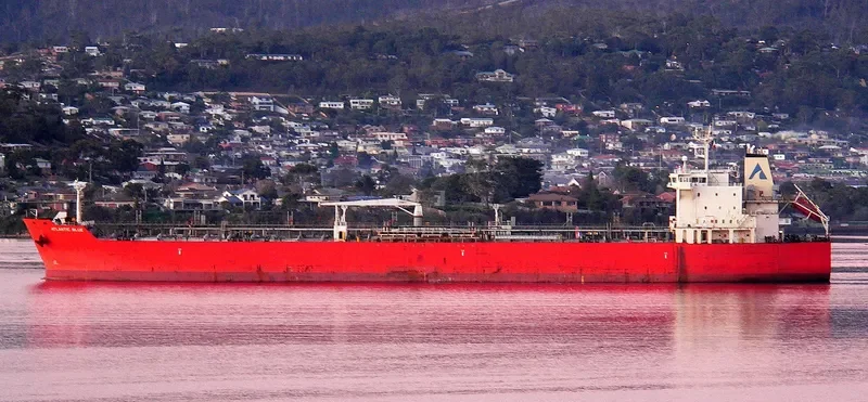 JO KARI Tanker IMO 9332028 photo 4