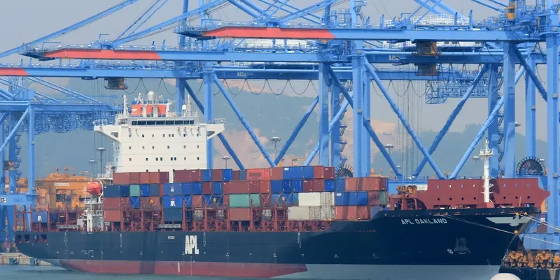 NAVIOS MAGNOLIA Container Ship IMO 9332250 photo 6