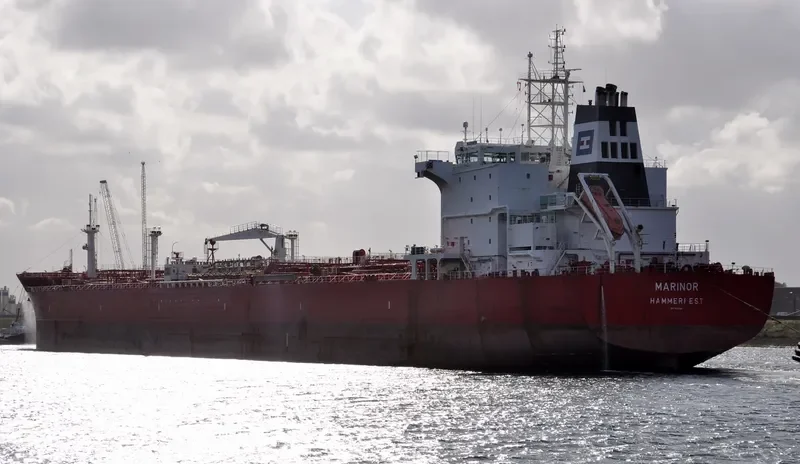 MARINOR Tanker IMO 9332626 photo 3