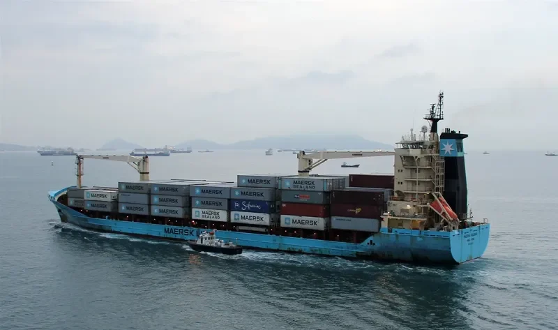 MAERSK ROUBAIX Container Ship IMO 9332688 photo 9