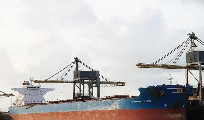MARAN VISION Bulk Carrier IMO 9332951 photo 2
