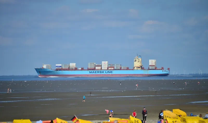 MAERSK KENSINGTON Container Ship IMO 9333010 photo 8