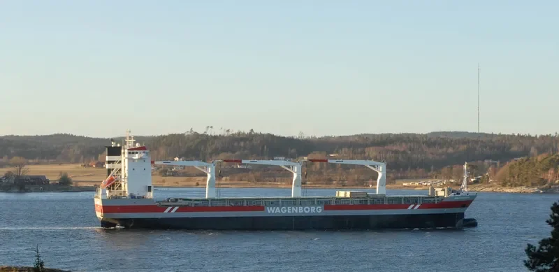 AMAZONEBORG General Cargo IMO 9333541 photo 4
