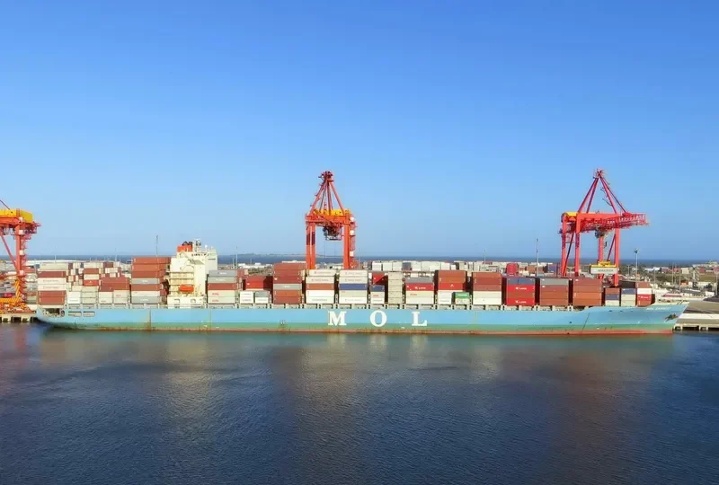 MOL EARNEST Container Ship IMO 9333840 photo 3