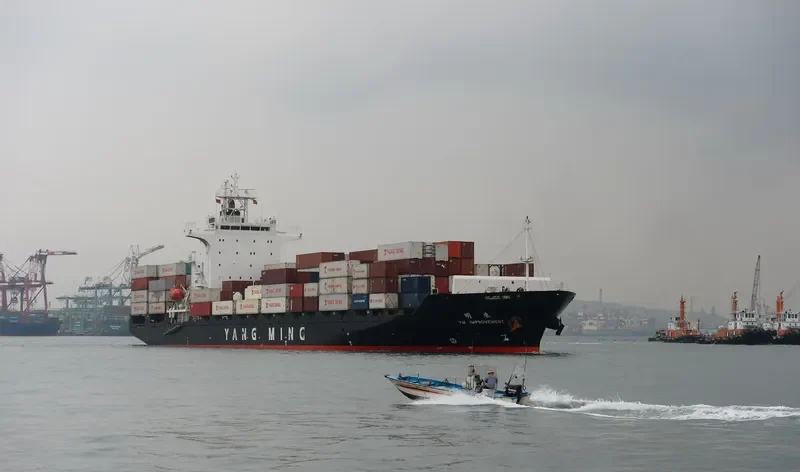 YM IMPROVEMENT Container Ship IMO 9334014 photo 4