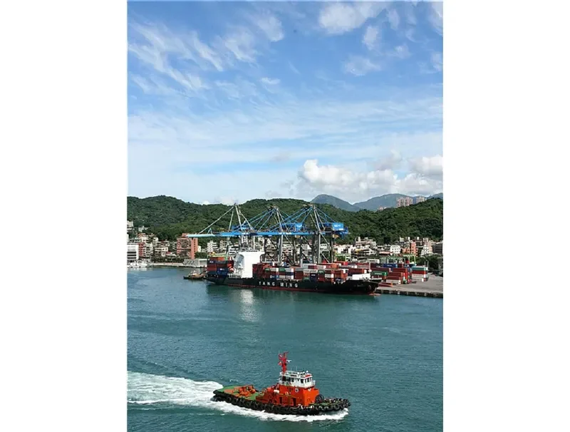 YM IMPROVEMENT Container Ship IMO 9334014 photo 8