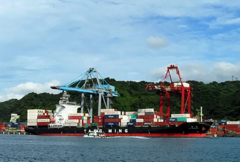 YM IMPROVEMENT Container Ship IMO 9334014 photo 9