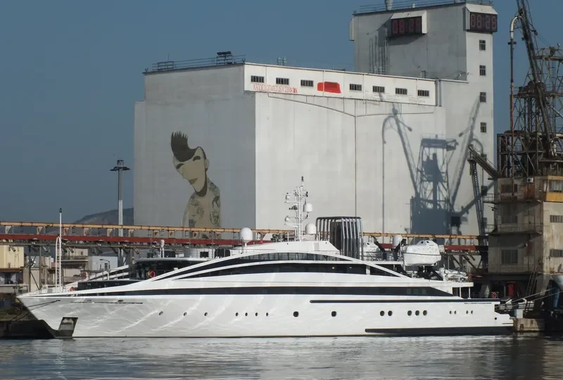 ELEGANT 007 Passenger Ship IMO 9334442 photo 5