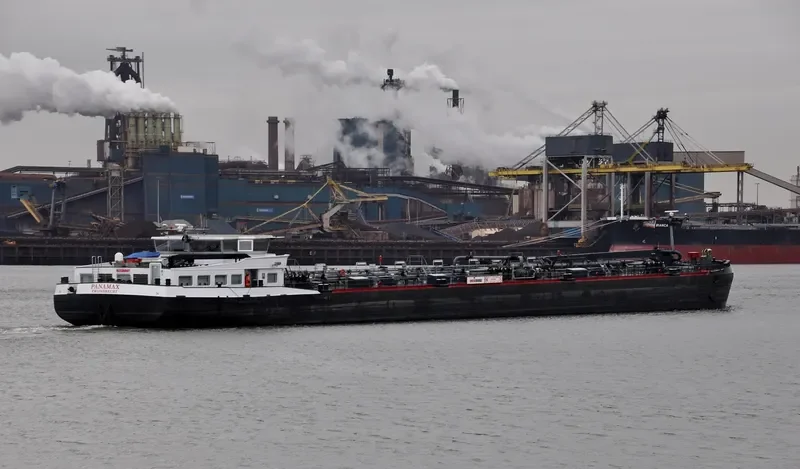 PANAMAX Tanker IMO 9334583 photo 7