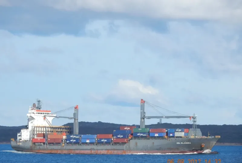 HANSA COBURG Container Ship IMO 9334820 photo 3
