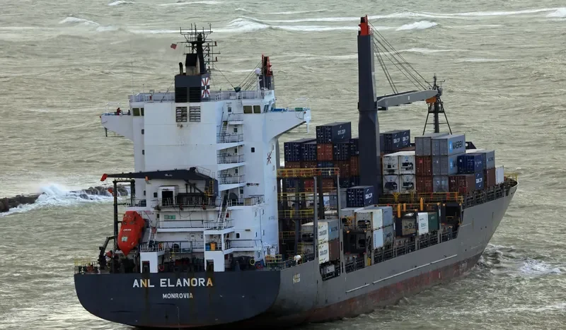 HANSA COBURG Container Ship IMO 9334820 photo 7