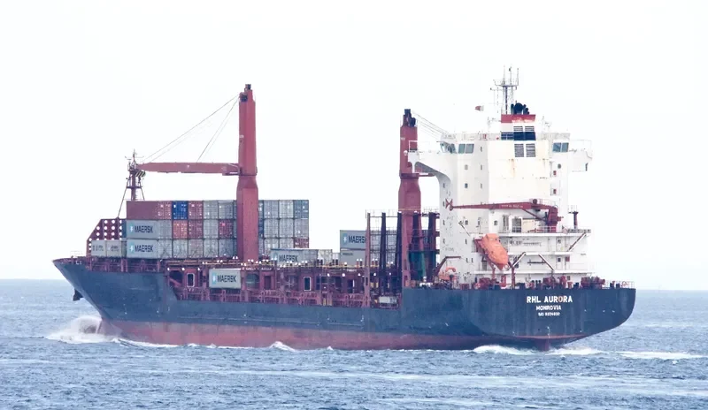 RHL AURORA Container Ship IMO 9334832 photo 7