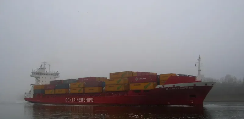 CONTAINERSHIPS VIII Container Ship IMO 9336244 photo 3