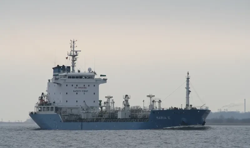 MARIA E Tanker IMO 9337822 photo 7
