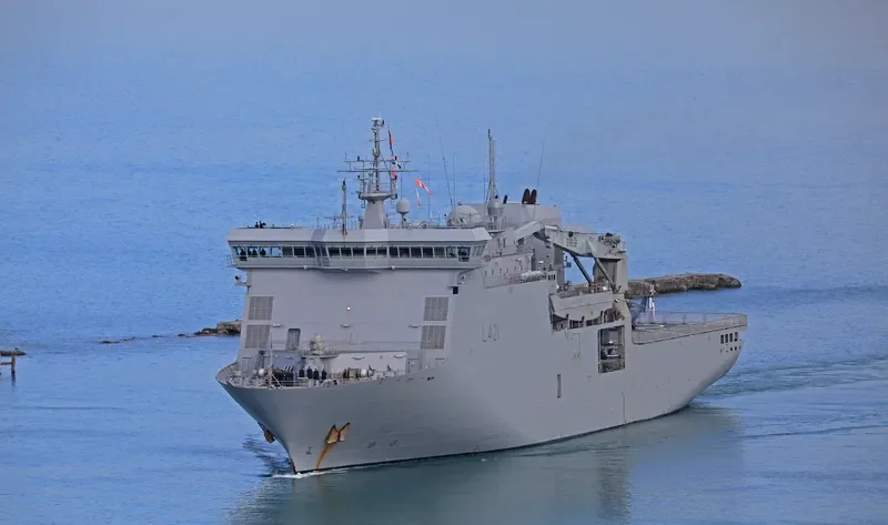 HMNZS CANTERBURY General Cargo IMO 9338644 photo 10