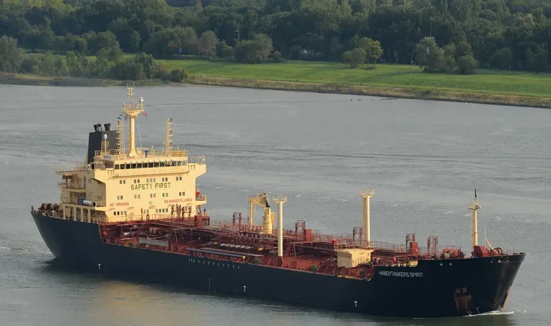 VS SPIRIT Tanker IMO 9339636 photo 6