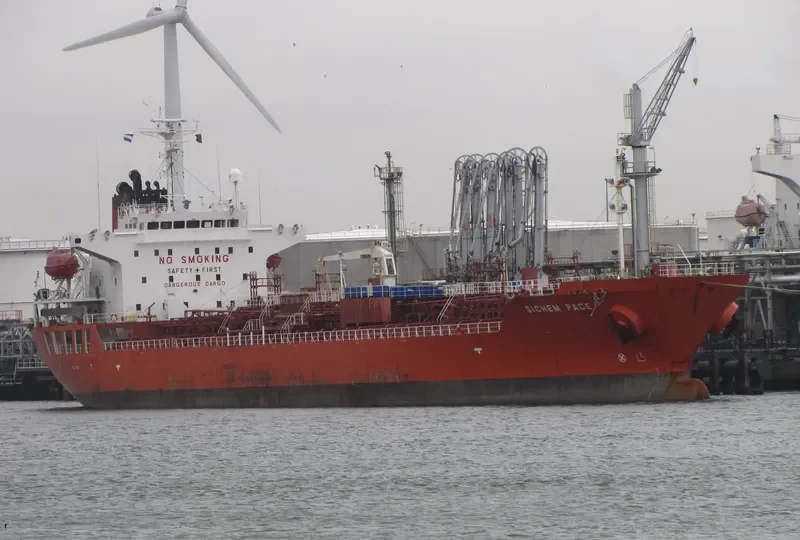 AL MAHBOOBAH Tanker IMO 9340415 photo 4